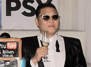 Рэппер залуу PSY архинд гүн орсон гэнэ